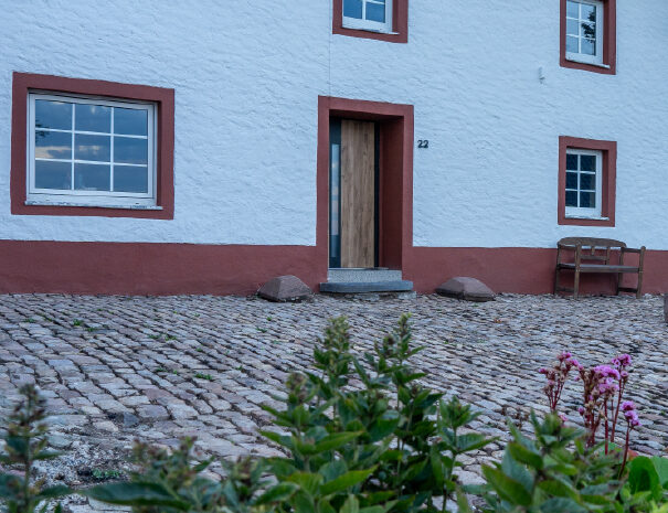 2023 09 27 605x806 Ferienhaus Schneifel 1-100